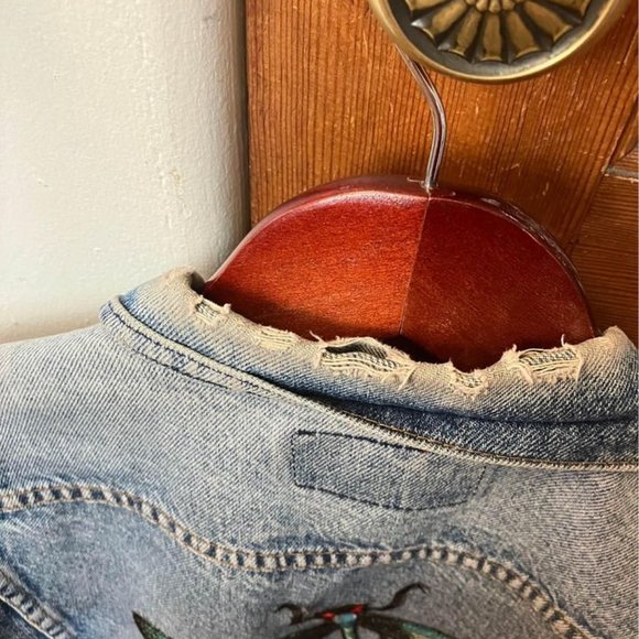 vintage dragonfly embroidered patch Levi’s jean jacket - Picture 5 of 6